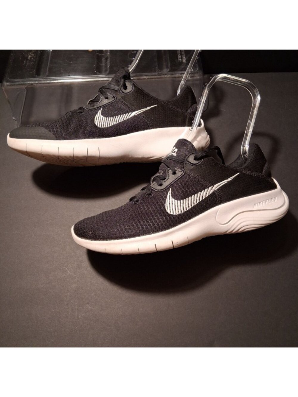 Nike Flex Experience Run 11 Mens Running Shoes Black/White Size 9